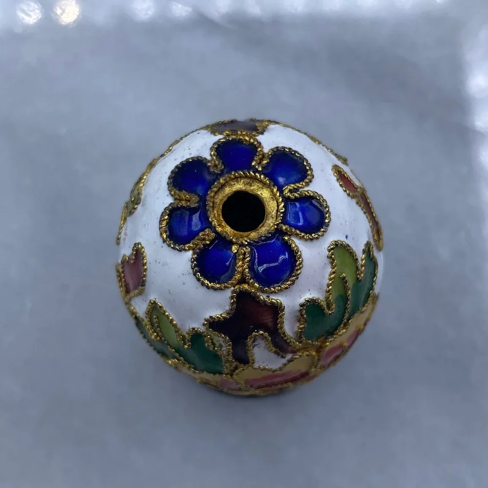 Cloisonne Enamel Floral Miniature Decorative Egg White Red Gold Stand Art Easter